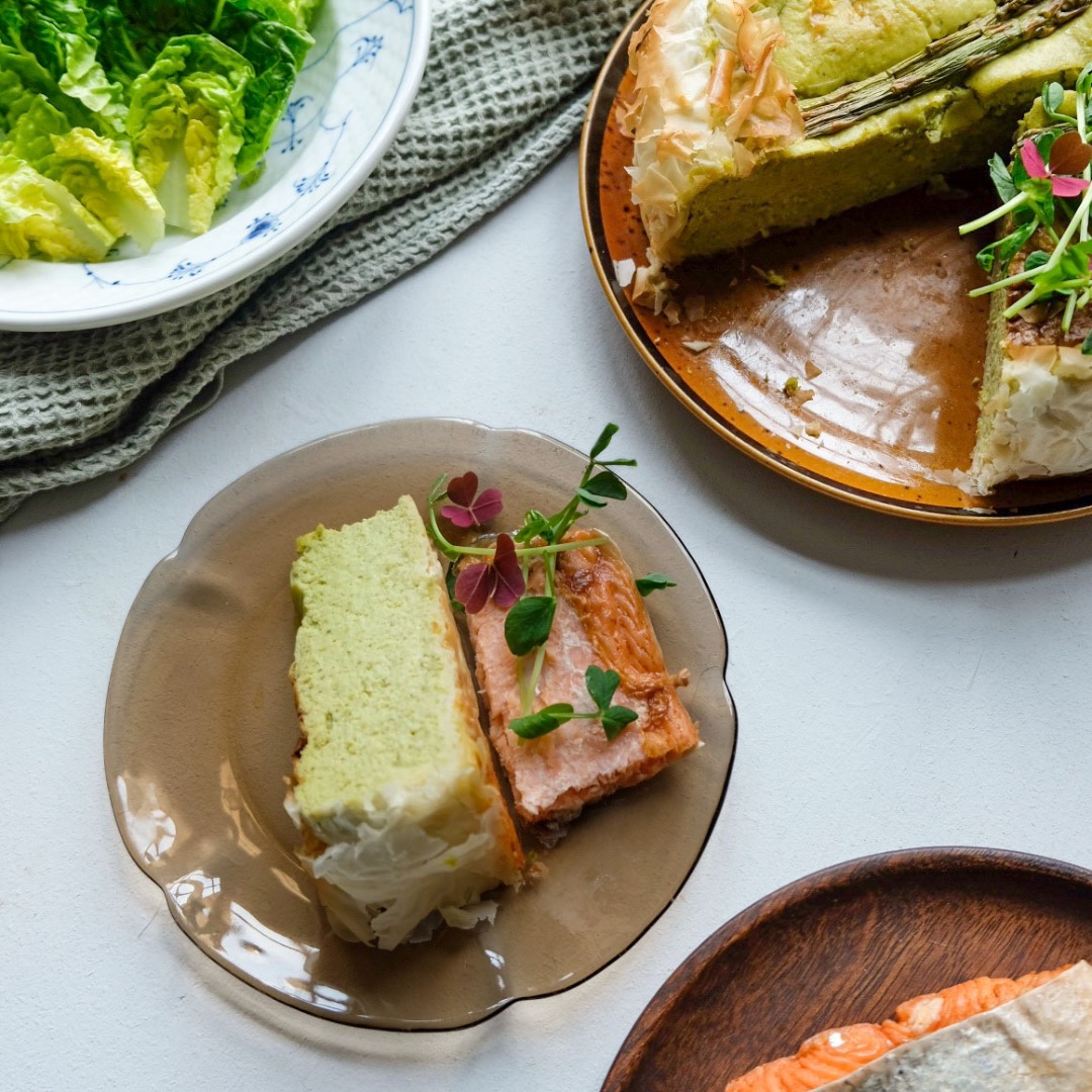 Quiche Lorraine - Fransk ostpaj med sparris och gröna ärtor