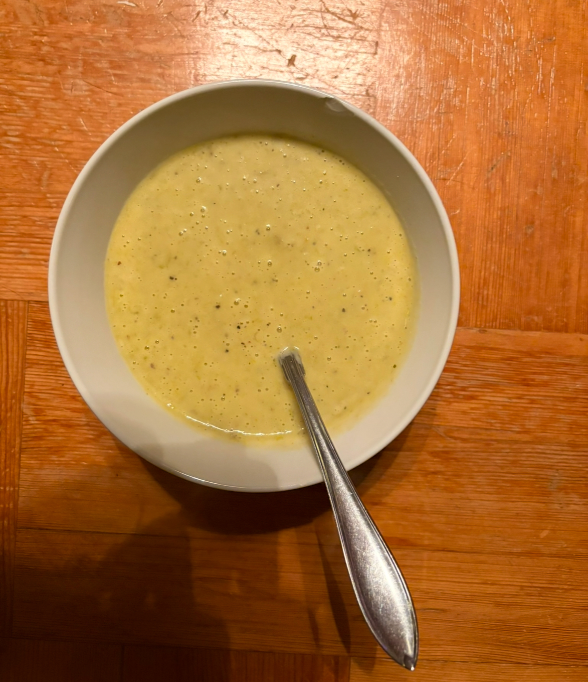 Sparris soppa med citronjuice 