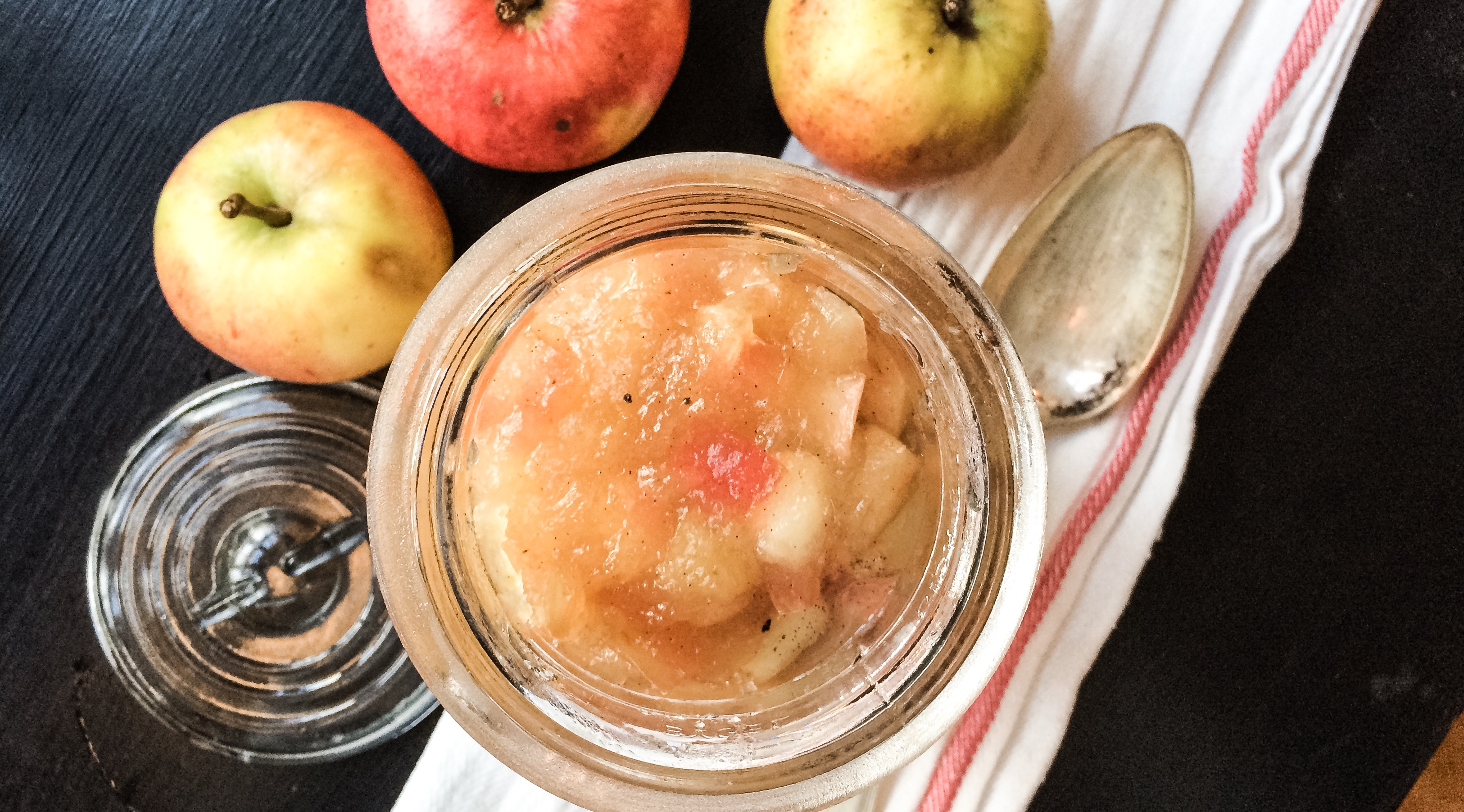 Äppelmarmelad med brynt smör och Calvados