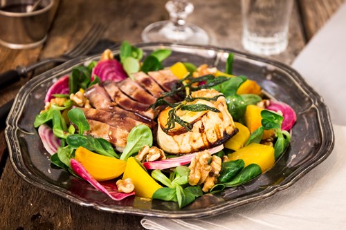 Fasanbröd med chevresallad