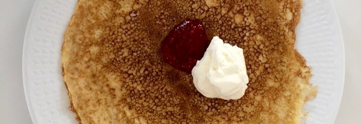 Pannkaka med sylt & grädde_Foodfolder.jpg