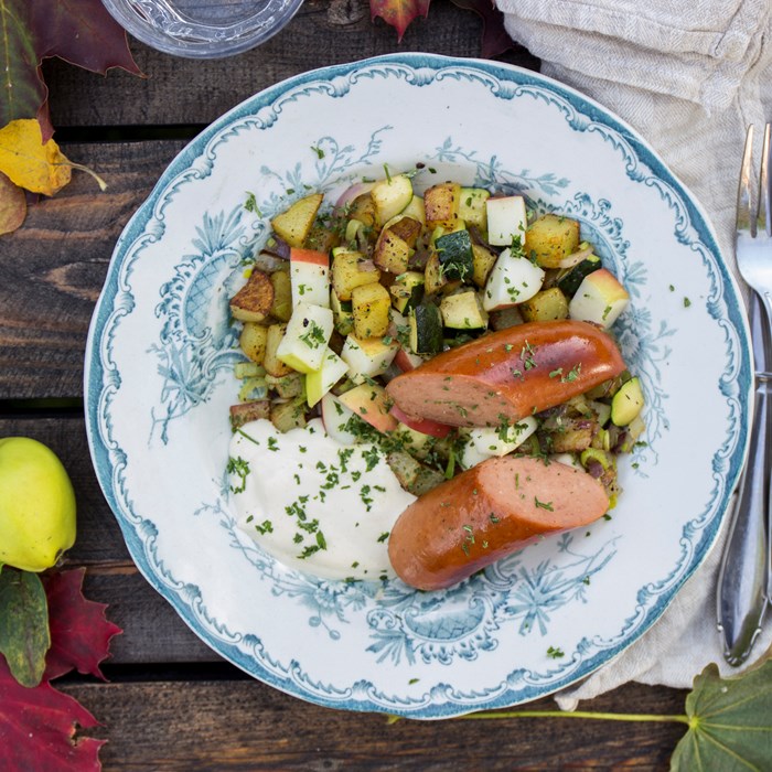 Höstpytt med äpple och stekt korv (1) Höstpytt med äpple och stekt korv (1)