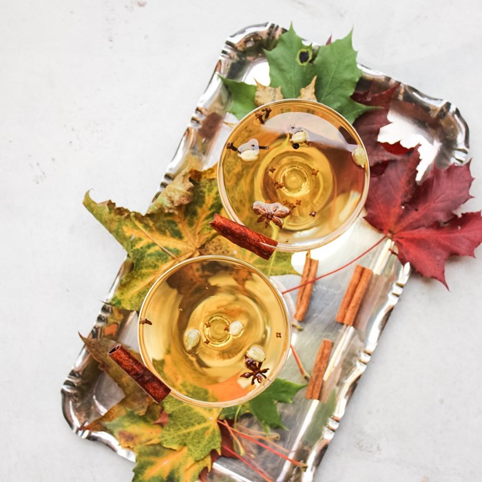 vitvinsglögg med cognac vitvinsglögg med cognac