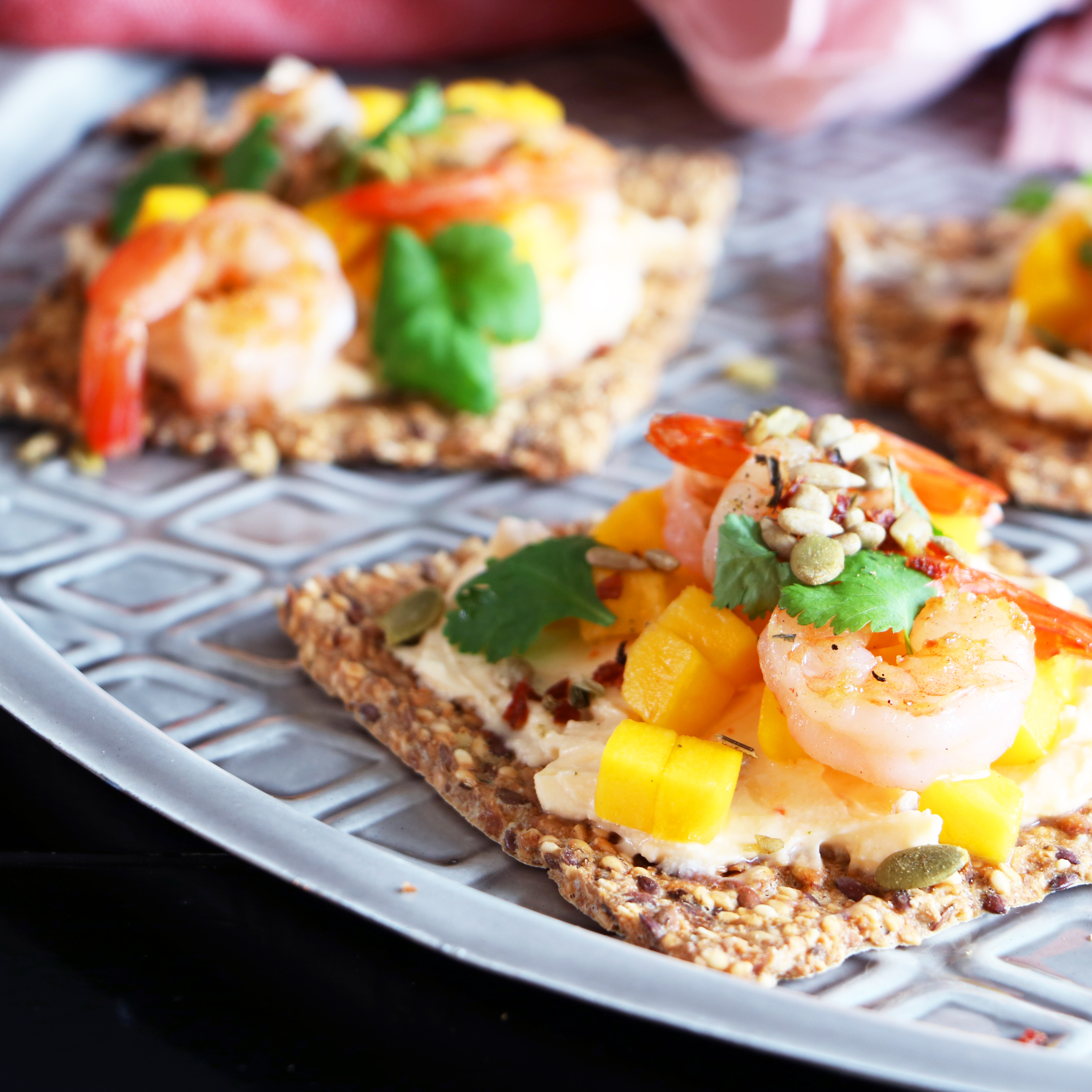 Tilltugg med mango och scampi