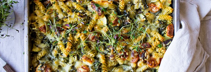 Vegetarisk pastagratäng med halloumi.jpg