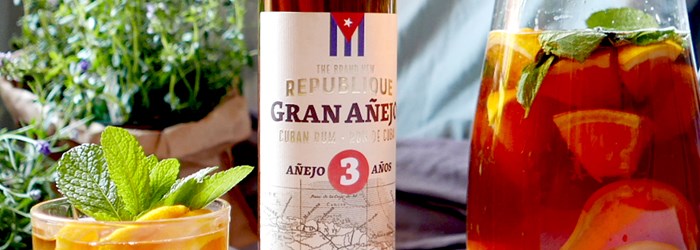 foodfolder-Bål med-The-Brand-New-Republique-Gran-Anejo-is-te-apelsin-mynta.jpg