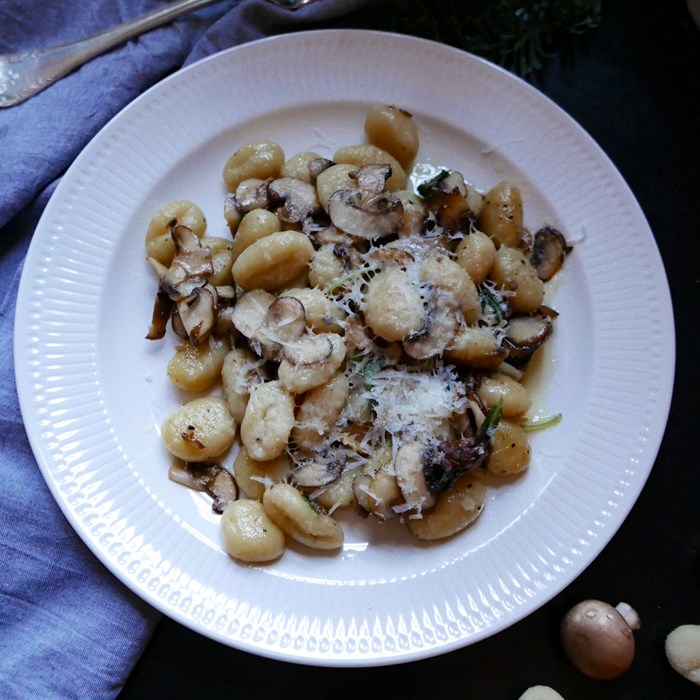 Färsk gnocchi med svamp och tryffel Färsk gnocchi med svamp och tryffel