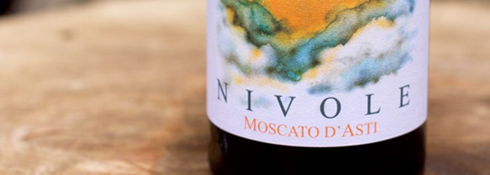 Michele-Chiarlo-Nivole-Moscato-dAsti.jpg