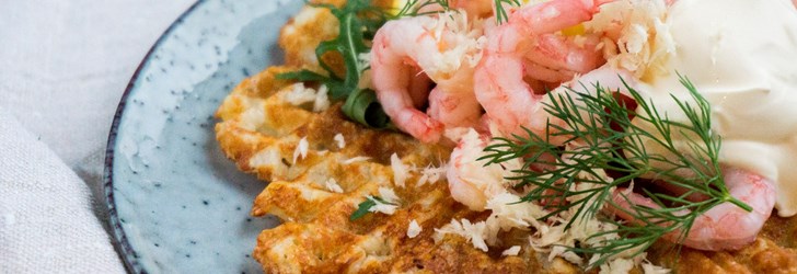 Halloumivåffla med räkor.jpg