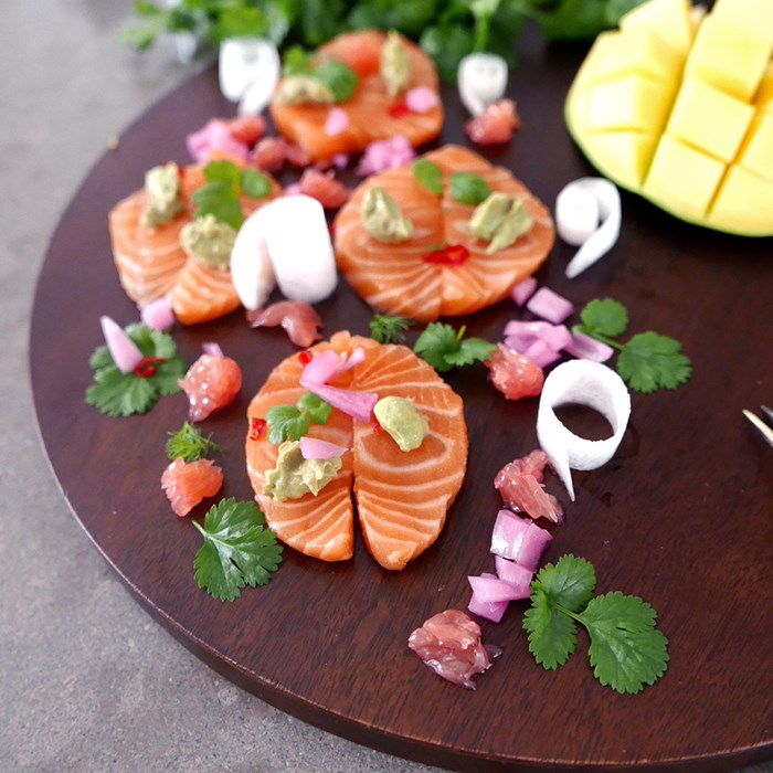 lax sashimi med ponzu sås lax sashimi med ponzu sås
