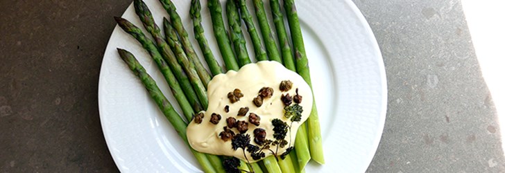 foodfolder-sparris-hollandaise.jpg (1)