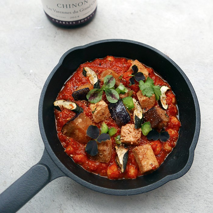 tofu i nordafrikansk tomatsås tofu i nordafrikansk tomatsås