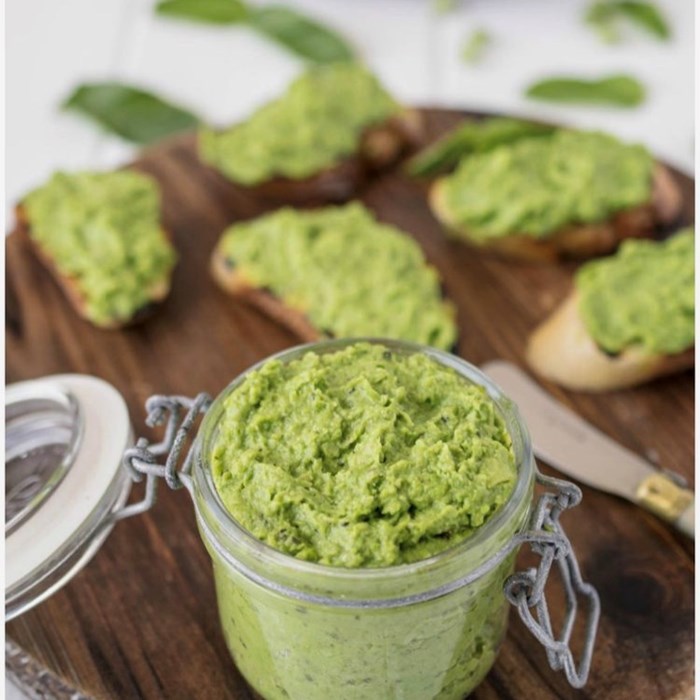 Pesto på ärtor & bondbönor Pesto på ärtor & bondbönor