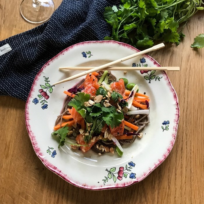 asiatisk laxsallad asiatisk laxsallad