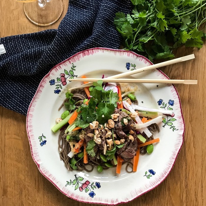 asiatisk biffsallad asiatisk biffsallad
