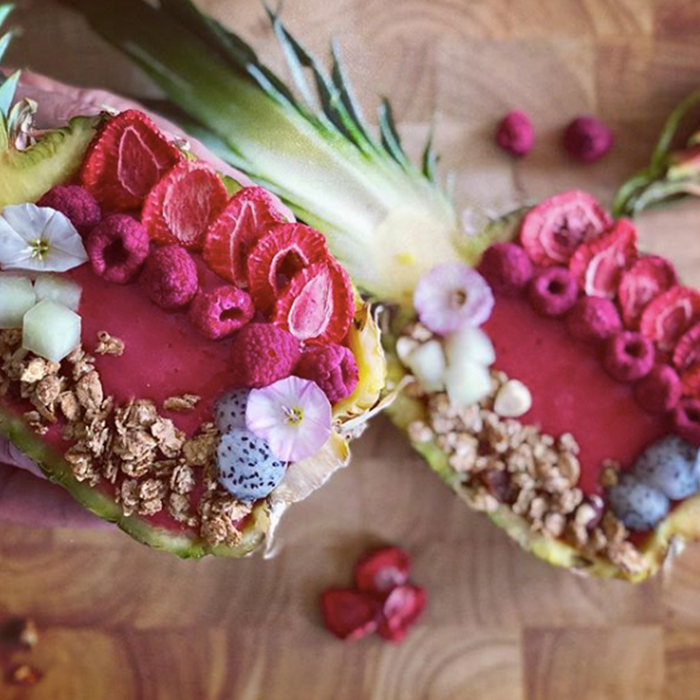 Pineapple smoothie bowl Pineapple smoothie bowl