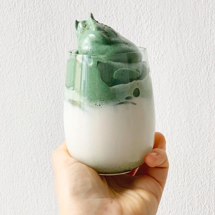 Dalgona Spirulina latte Dalgona Spirulina latte