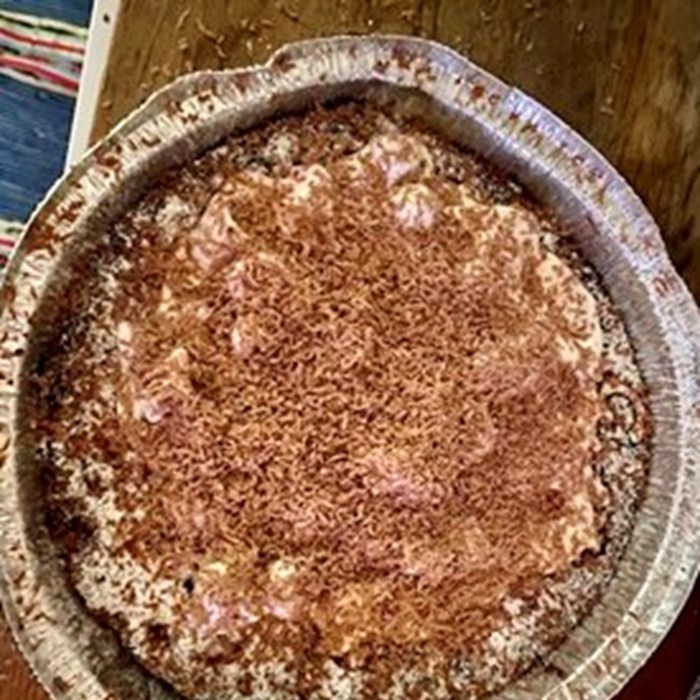 Vit honungs kladdkaka med hallon Vit honungs kladdkaka med hallon