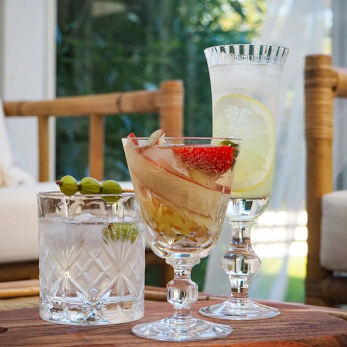 Tre enkla tonic drinkar Tre enkla tonic drinkar